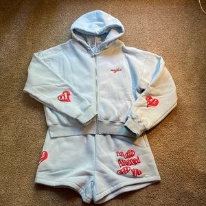 The Mayfair Group 
Aligned Fitted Zip Up Hoodie - M/L × 1
Sweatshorts - M/L × 1